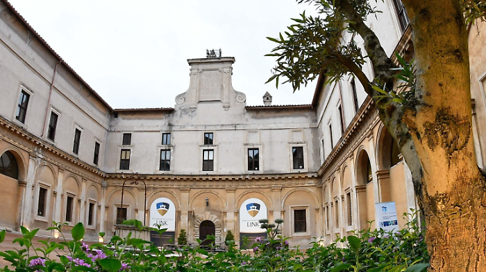 TEDx debutta a Roma, l'università degli studi Link ospita l'evento ForeverYoung: ricoprire la giovinezza. Ecco la scaletta 