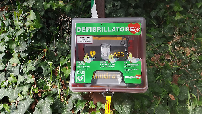 defibrillatore cuore vita terni