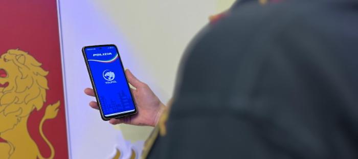 Terni, operaio termina il turno di lavoro e spaccia la cocaina: scoperto grazie alla segnalazione con l'app YouPol