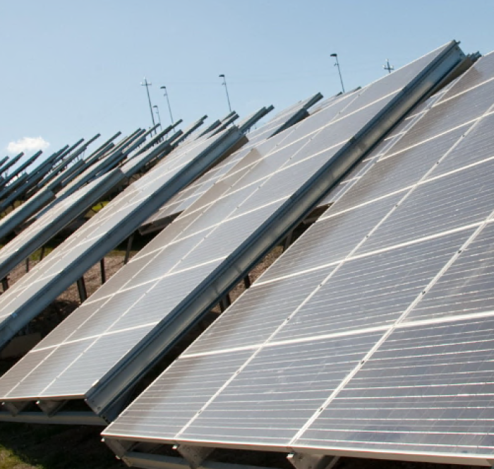 Comunità in rivolta contro il mega impianto fotovoltaico: "No alla speculazione"