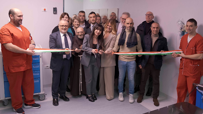 Un nuovo macchinario per curare i tumori: l'eccellenza del reparto di Radioterapia di Città di Castello 