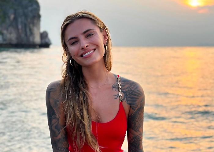 Zverev, chi è la fidanzata Sophia Tomalla ex di Karius: "Alexander ha un rituale notturno che mi manda su tutte le furie"
