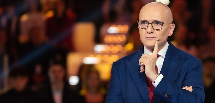 Grande Fratello stasera in tv lunedì 27 gennaio su Canale 5: tre nuovi ingressi e un'eliminazione