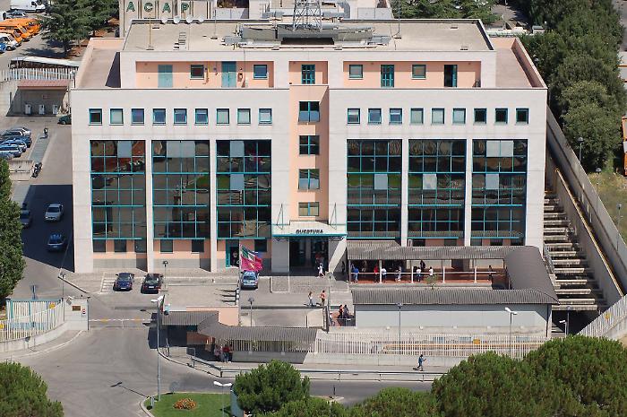Perugia, violenza sessuale aggravata e pornografia minorile: arrestato 26enne