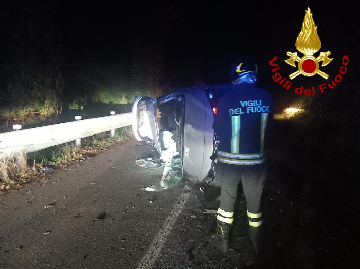 Incidente in strada delle Pretare: donna incastrata tra le lamiere soccorsa dai vigili del fuoco