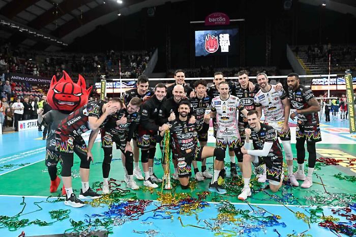 La Sir Susa Vim ritrova vittoria e Plotnytskyi, 3-0 contro Taranto