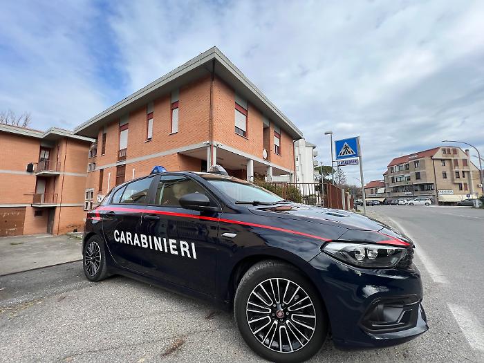Narni, ruba portafoglio a una 74enne nel supermercato. I carabinieri lo rintracciano grazie all'impianto che "legge" le targhe delle auto