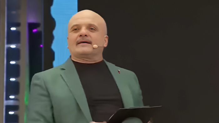 Peppe Iodice, ospite a Stasera tutto è possibile su Rai 2 da Stefano De Martino: dal successo alla storia d'amore con  Elisa Caruso