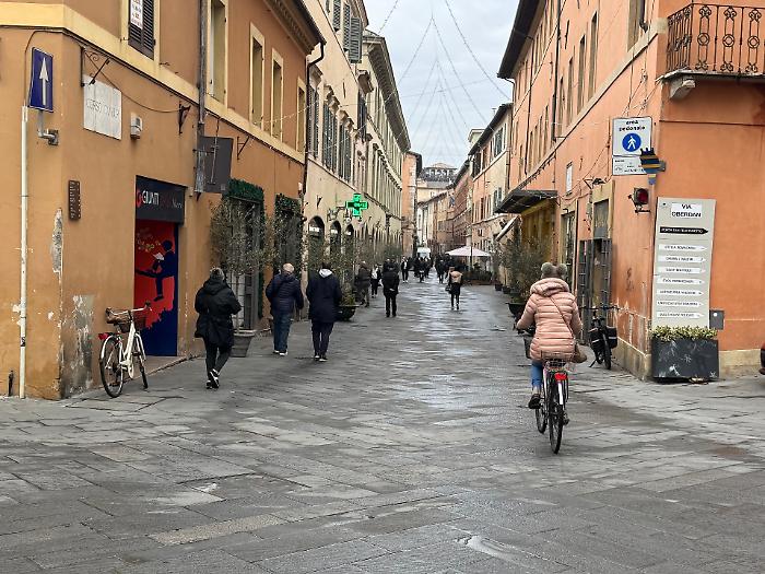 Prove per il rilancio del centro storico a Foligno: sosta gratuita e aperture domenicali 
