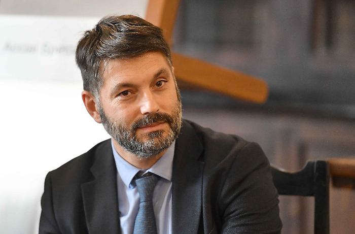 Terni, AST-Arvedi, l'ad Menecali: "Nessuno in buona fede può firmare un accordo di programma che non contenga la soluzione sul costo dell'energia"