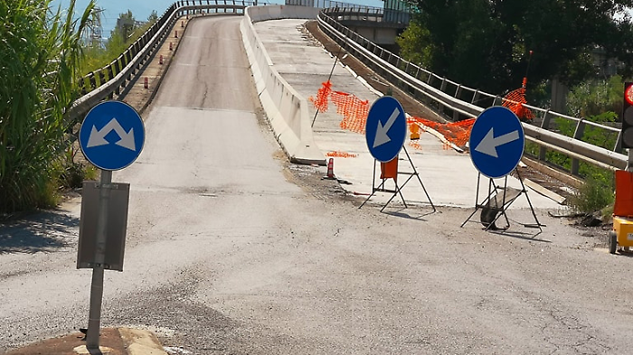 Provinciale chiusa per lavori, scatta la protesta