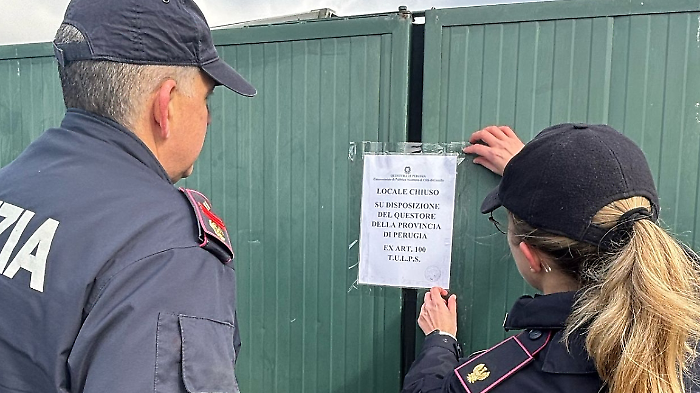 Sigilli al locale, salta il veglione programmato