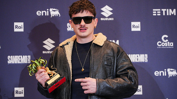 Eurovision sì o no per Olly? La Rai attende la sua decisione entro il 23 febbraio. Sui social già si pensa a Lucio Corsi o Gabry Ponte con Tutta l'Italia