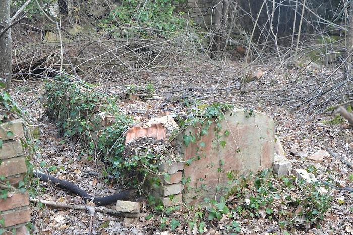 Chi ha comprato l'ex cimitero? Caccia all'acquirente