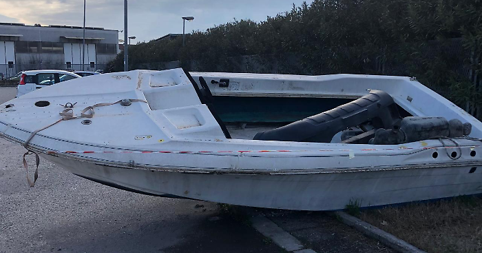 motoscafo terni maratta abbandonato