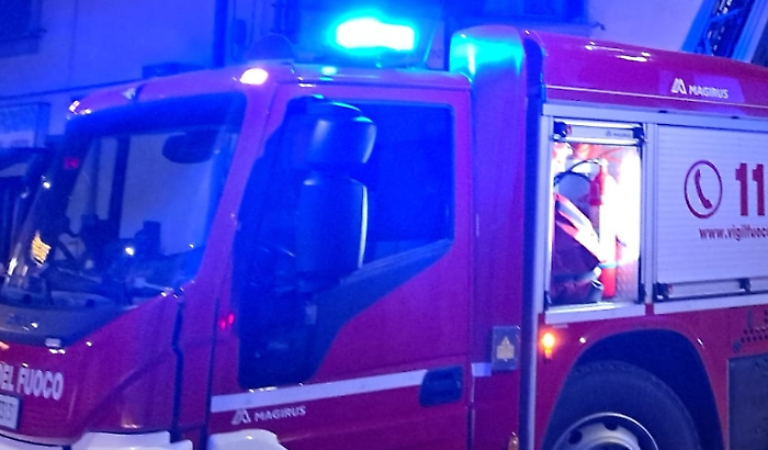 Vigili del fuoco al lavoro