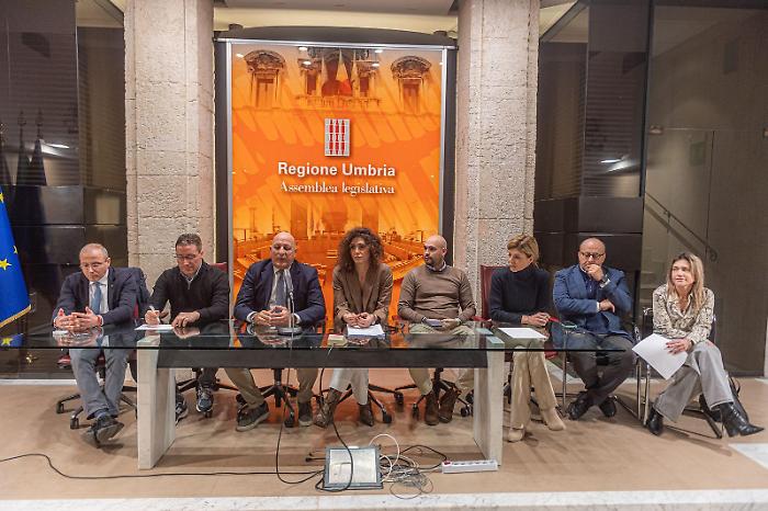 Perugia, il centrodestra all'attacco della giunta Ferdinandi: "Serve un cambio di passo sulla sicurezza"