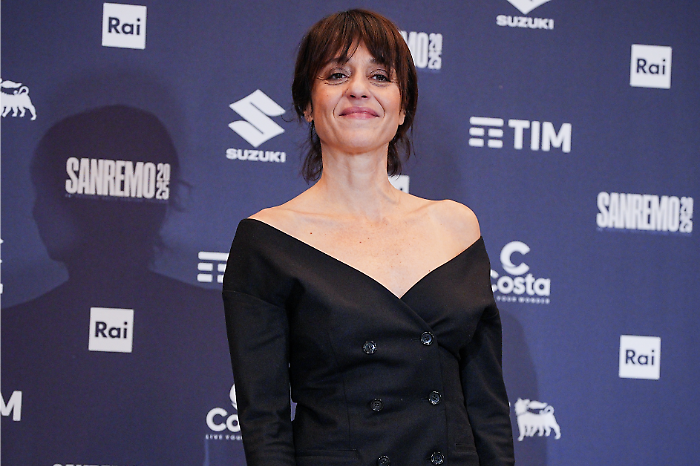 Vanessa Scalera torna stasera in tv domenica 2 marzo con Imma Tataranni – Sostituto procuratore: dalla relazione con Filippo Gili al rapporto complesso con la popolarità