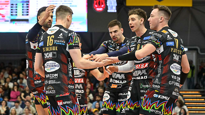 Vittoria amara per la Sir Perugia: Piacenza è battuta per 3-1, ma a trionfare in regular season è l'Itas Trentino