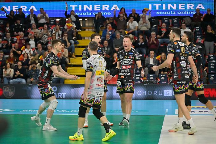 La Sir soffre ma vince gara 1, Modena battuta 3-1 in rimonta