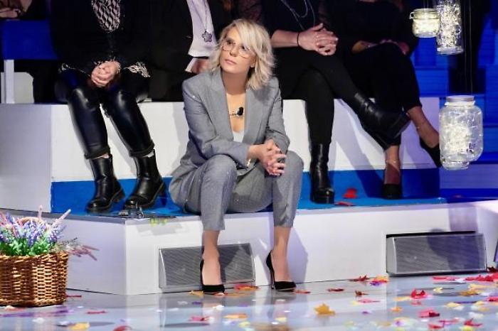C'è posta per te stasera in tv sabato 8 marzo: anticipazioni e ospiti del programma di Maria De Filippi
