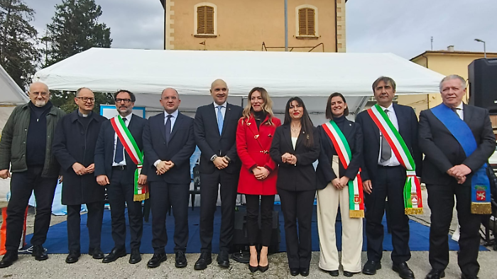 "Siamo pronti per la ricostruzione". Il commissario Castelli a Pierantonio