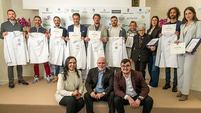 Forchettiere Awards premia le eccellenze della regione. Tutti i vincitori: dal miglior ristorante a Nonna Iside ambasciatrice dell'Umbria