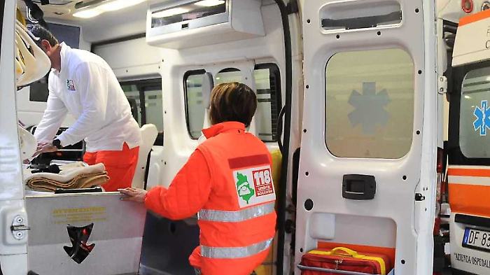 Viene visitato dal 118 ma non scatta il ricovero: muore poco dopo. Indagine per omicidio colposo