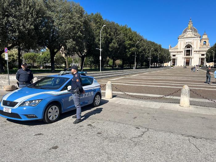 Assisi, aggredisce il compagno del fratello fuori dalla scuola. Denunciato un 19enne 