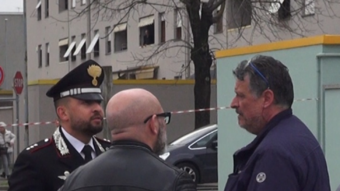 Mamma strangolata, il giorno dell'autopsia mentre si pensa alla perizia psichiatrica sulla figlia