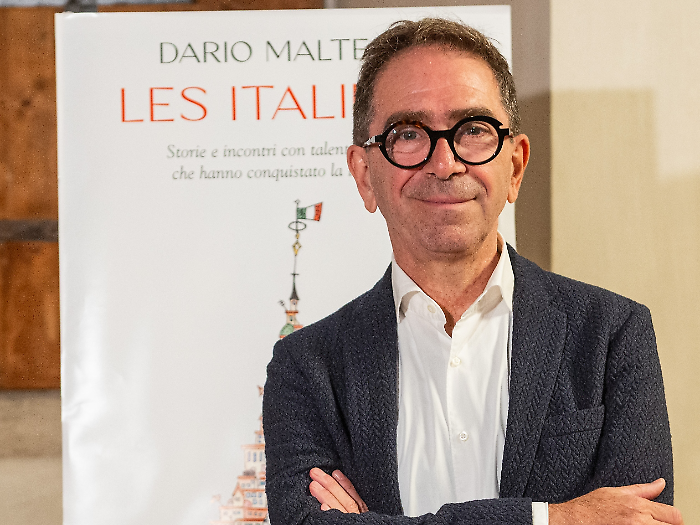 Pino Strabioli ospite di Peter Gomez a La Confessione: la vita e la carriera tra teatro e televisione del regista, attore e conduttore di Orvieto