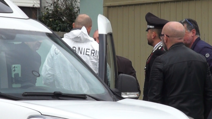 Uccisa dalla figlia, celebrato  il funerale. La donna piange in carcere: verso la richiesta dei domiciliari e della perizia psichiatrica