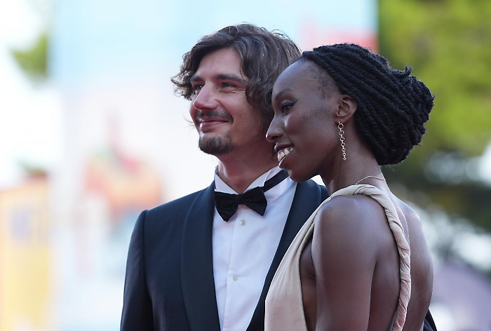 Paola Egonu, chi è il fidanzato Leonardo Puliti: l'appuntamento a San Siro, il gesto d'amore alle Olimpiadi e il red carpet mano nella mano