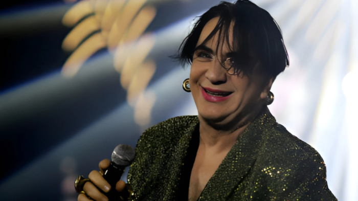 Ivan Cattaneo ospite oggi in tv martedì 18 marzo su Rai 1 da Caterina Balivo: dall'esperienza nell'ospedale psichiatrico all'inizio della sua carriera