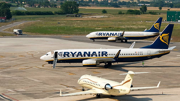 Aeroporto di Perugia, tre scenari per decollare verso il milione di passeggeri: Parigi, Germania e accordo con Ryanair