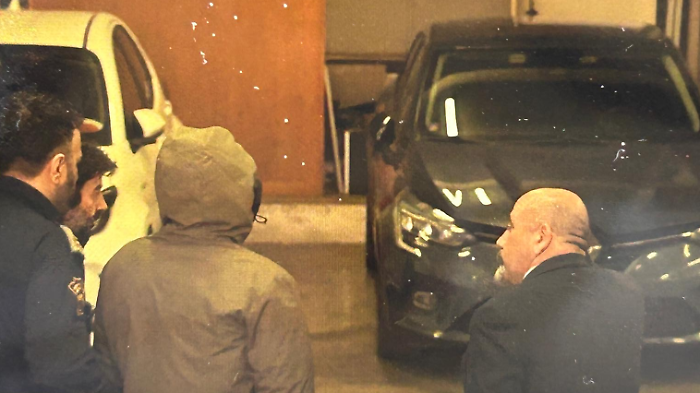 Caso Prospero, lo studente romano ai domiciliari fa scena muta davanti al giudice 