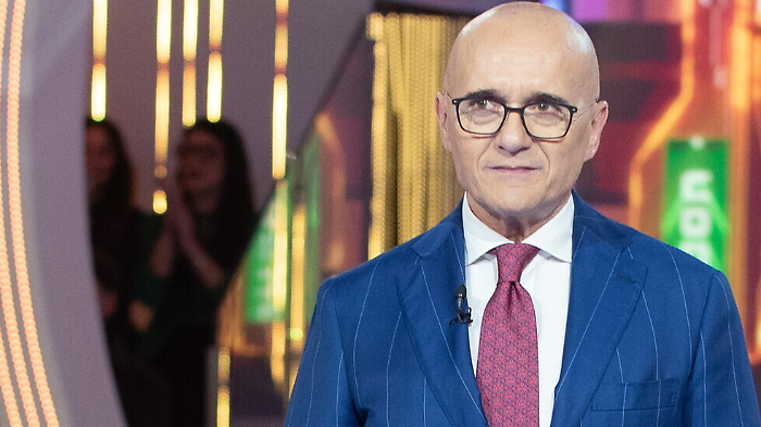 Grande Fratello stasera in tv lunedì 24 marzo su Canale 5: le anticipazioni della semifinale 