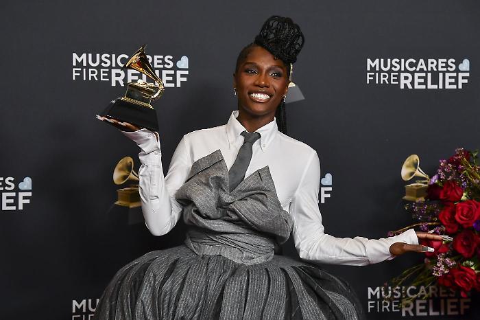Doechii è la rapper di cui tutti parlano.  Storia dell'artista della hit virale Anxiety: dalle registrazioni nella sua camera alla vittoria ai Grammy