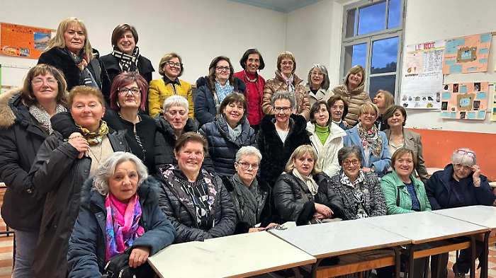 Città di Castello, un viaggio nel tempo tra ricordi ed emozioni per le ex alunne del 1975 che tornano sui banchi della Scuola Magistrale di San Francesco di Sales