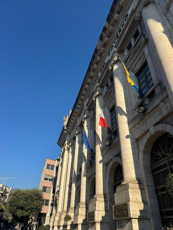 Ordigno incendiario alla sede universitaria di Narni, vertice in Prefettura: disposta intensificazione delle misure di sicurezza