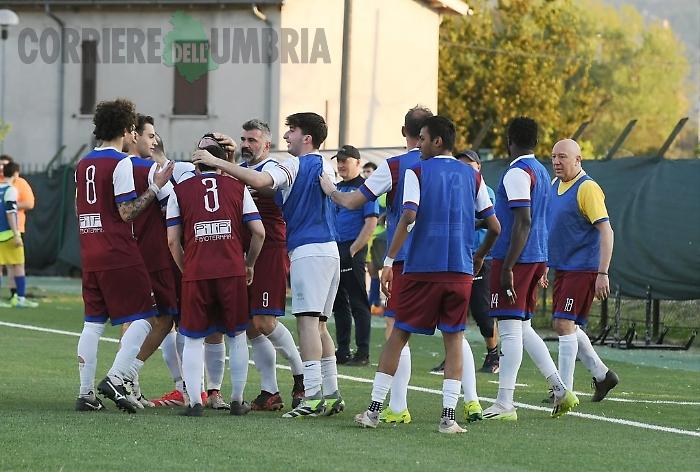 Nonno gol debutta a 64 anni: la favola di Maroni della Grs Terni