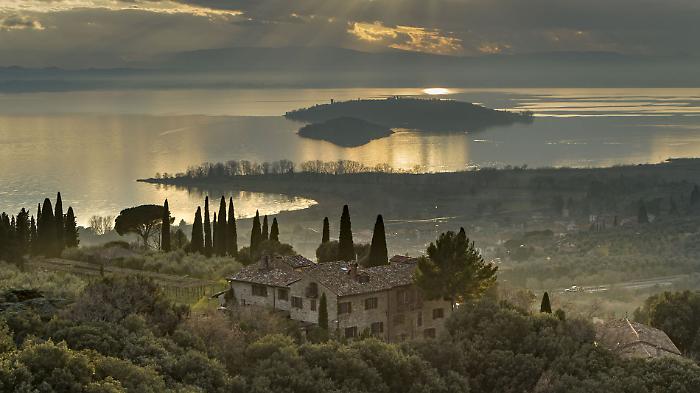 I vini stellari made in Trasimeno: una tenuta da favola sul lago, la creatura di George Lucas