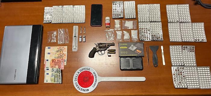 Arresto droga anabolizzanti e pistola Città della Pieve 