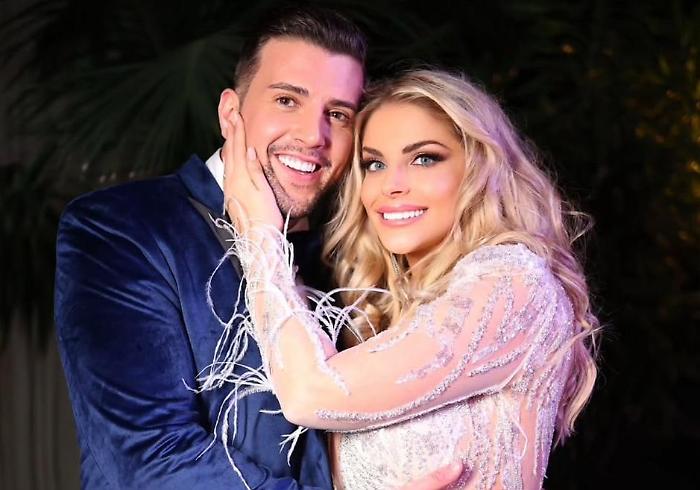 Francesca Cipriani e Alessandro Rossi a La mia metà, la storia d'amore: il primo incontro, la proposta al Gf Vip e Giucas Casella testimone di nozze