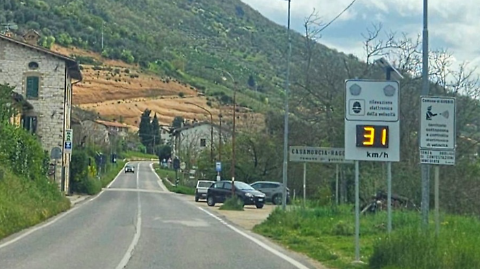 Scattano i controlli contro l'eccesso di velocità: arrivano gli autovelox sulla Pian d'Assino e sull'Eugubina