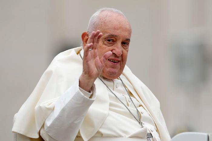 Addio Francesco, domani in edicola edizione speciale del Corriere dell'Umbria: 35 pagine dedicate alla morte del Papa