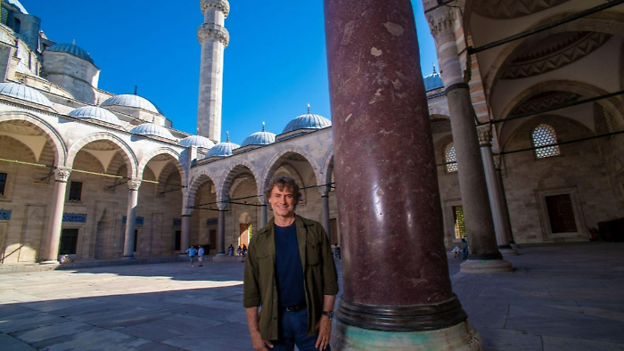 Ulisse - Il piacere della scoperta sbarca a Istanbul stasera in tv su Rai 1: luoghi e anticipazioni della nuova puntata con Alberto Angela