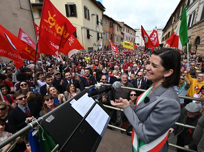 La sindaca Ferdinandi: "Nessun rappresentante delle istituzioni può non dichiararsi antifascista"