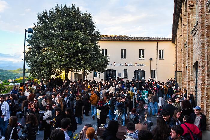 Perugia, ecco la nuova piazza del Melo. Mancini (Roghers): "Luogo di aggregazione per tutte le età". Eventi dal giovedì alla domenica, ecco come funziona
