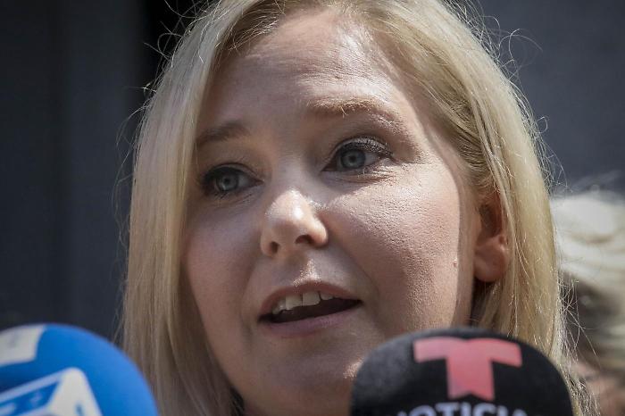 Virginia Giuffre: il padre accusa, “Non credo al suicidio”. Nuove ombre sul caso Epstein e la Corona britannica